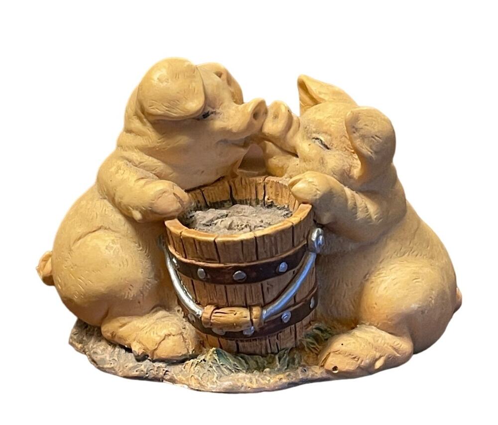 Pigs Over a Bucket by Russ Berrie 1987 Resin #14138 2" Tall